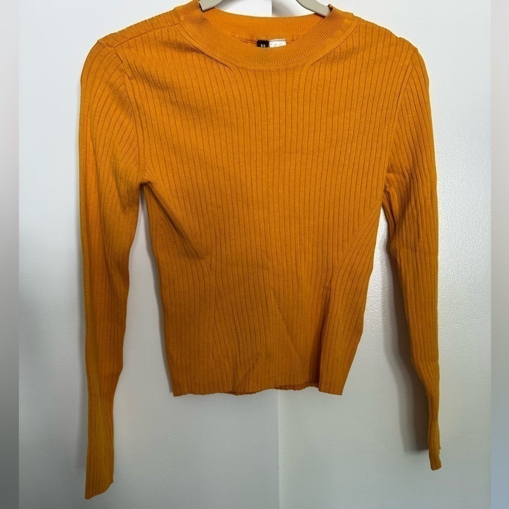 Divided mustard orange long‎ sleeve sweater size small